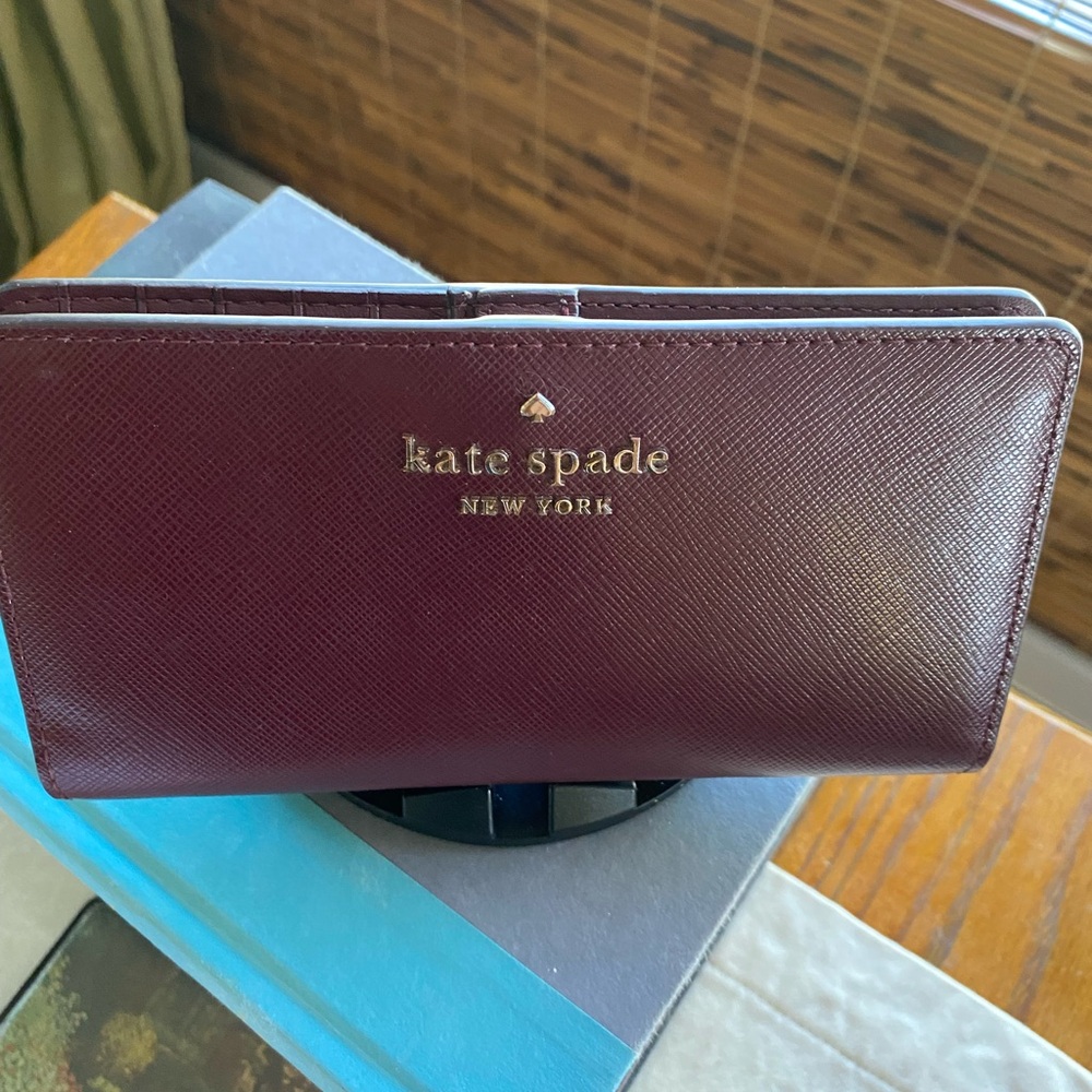 Kate Spade Burgundy Saffiano Leather Leia Continental Wallet
NWOT!!